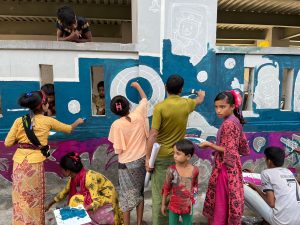 ভাসান চরে রোহিঙ্গা শরণার্থীদের সাথে কার্টুনিস্ট তন্ময়ের শৈল্পিক প্রয়াস 2 5 TEKNAF TODAY - সীমান্তের সর্বশেষ খবর