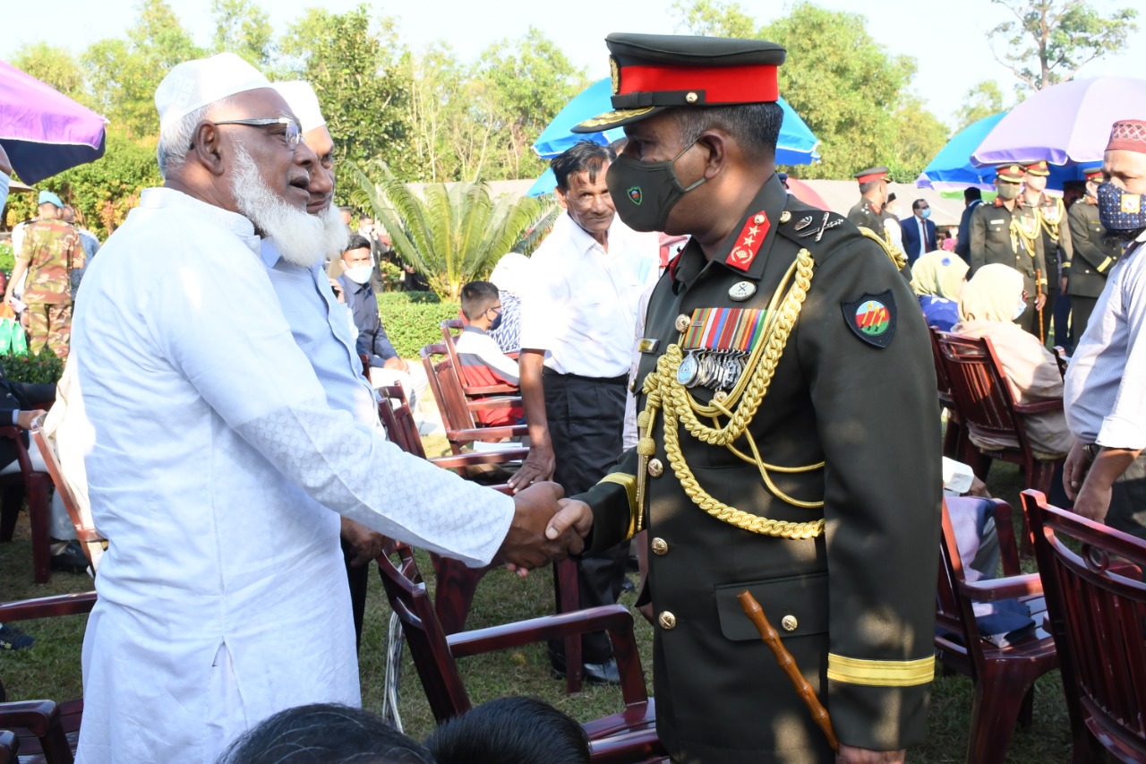 রামু সেনানিবাসে সশস্ত্র বাহিনী দিবস ২০২১ উদযাপন 1 WhatsApp Image 2021 11 21 at 6.52.41 AM TEKNAF TODAY - সীমান্তের সর্বশেষ খবর