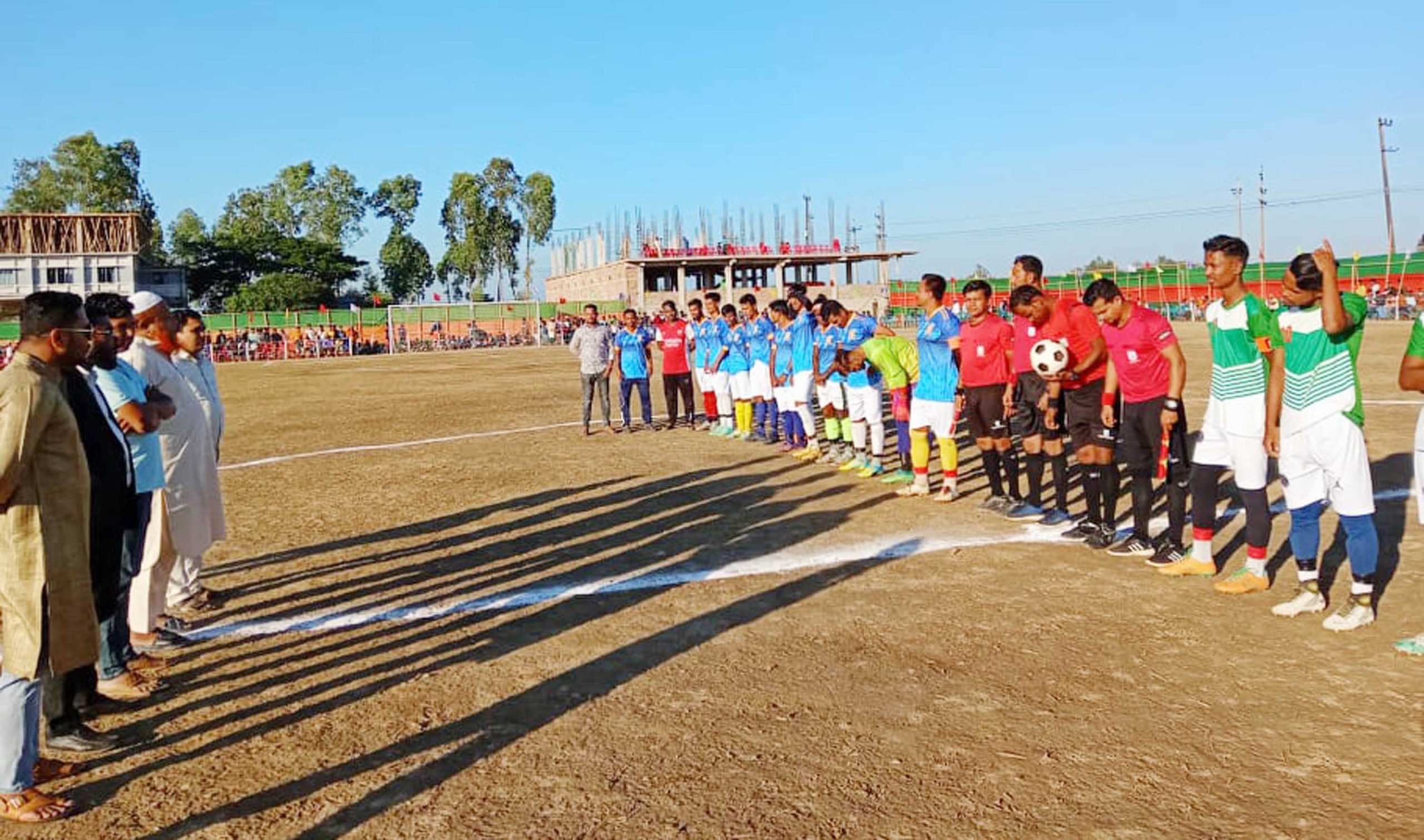 হ্নীলা গোল্ডকাপ ফুটবল টূর্ণামেন্টে ফুলের ডেইল একাদশের শুভ সুচনা 1 Fd 4 scaled TEKNAF TODAY - সীমান্তের সর্বশেষ খবর