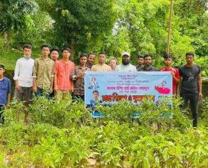 নাইক্ষ্যংছড়ি ছাত্রলীগের গাছের চারা বিতরণ 1 tree 2 TEKNAF TODAY - সীমান্তের সর্বশেষ খবর