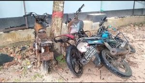 ডুলাহাজারা বঙ্গবন্ধু সাফারি পার্কে নারকীয় তান্ডব-হামলা ভাংচুর ও অগ্নিসংযোগ : জঙ্গলে লুকিয়ে প্রাণে বাঁচলেন ৫৬ বনকর্মী 1 1723654130922 TEKNAF TODAY - সীমান্তের সর্বশেষ খবর